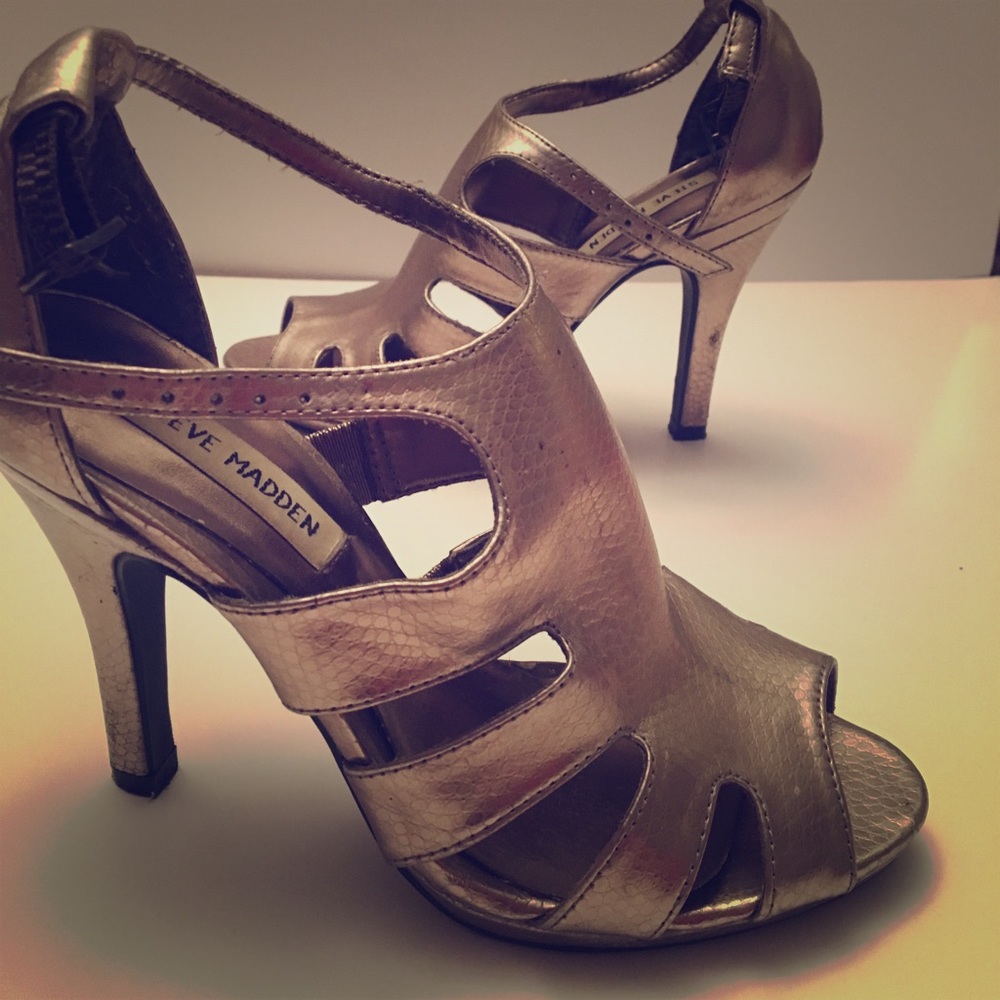 Steve Madden silver heels with slits on sides